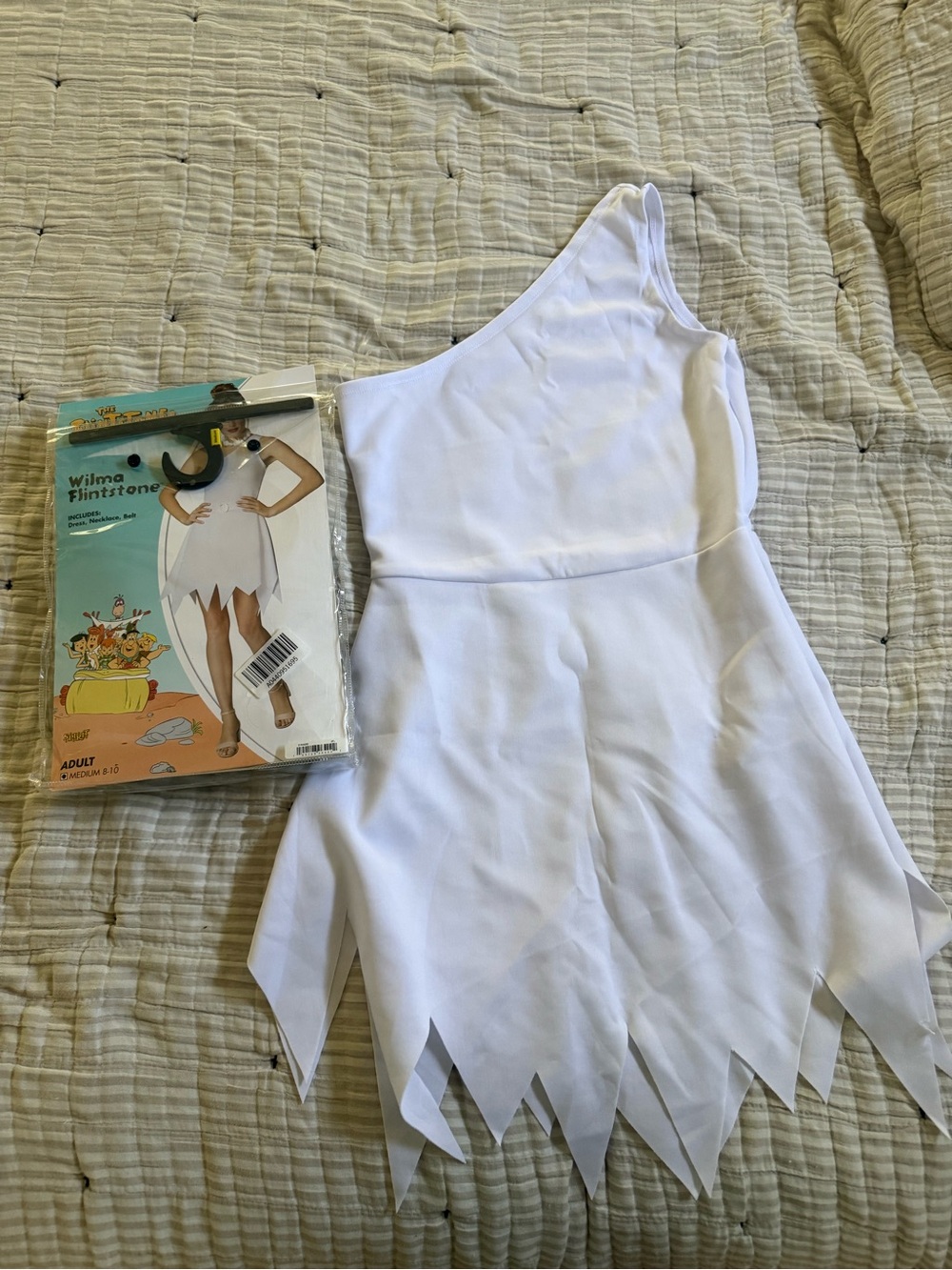 Spirit Halloween Wilma Flinstone costume size Medium